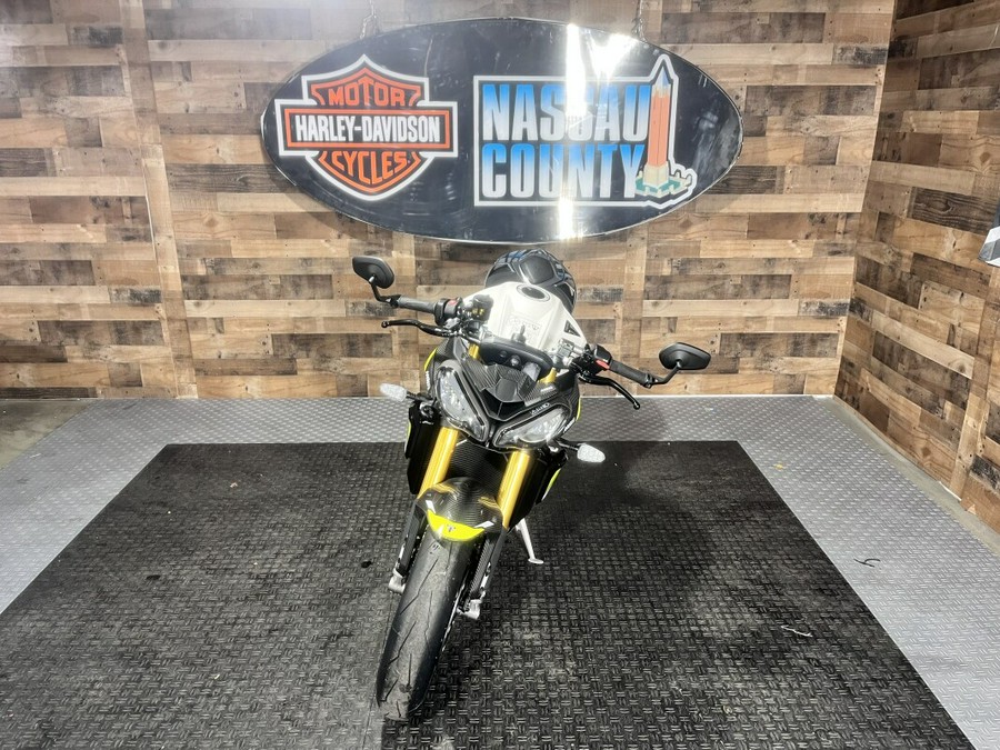 2026 Triumph Street Triple 765 Moto2™ Edition Mineral Grey / Crystal White