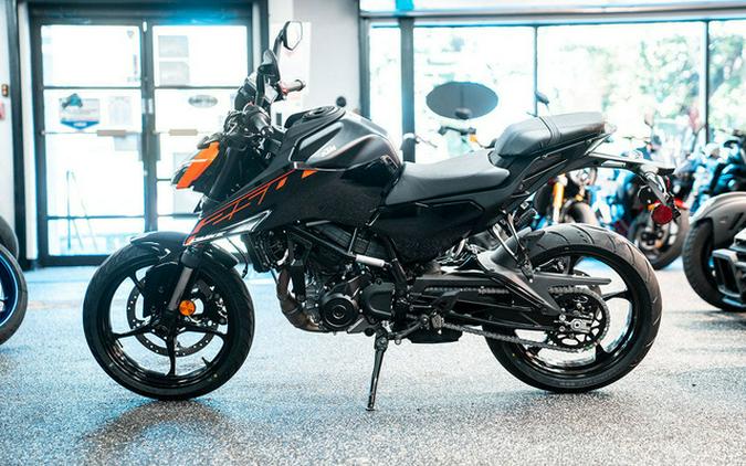 2026 KTM Duke 250