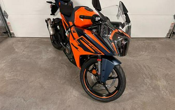 2023 KTM RC 390