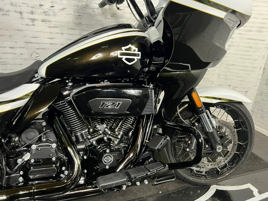 2023 Harley-Davidson® CVO™ Road Glide® w/ Custom Paint