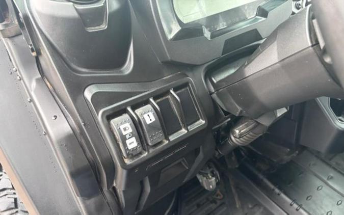 2023 Can-Am® Defender MAX Limited HD10