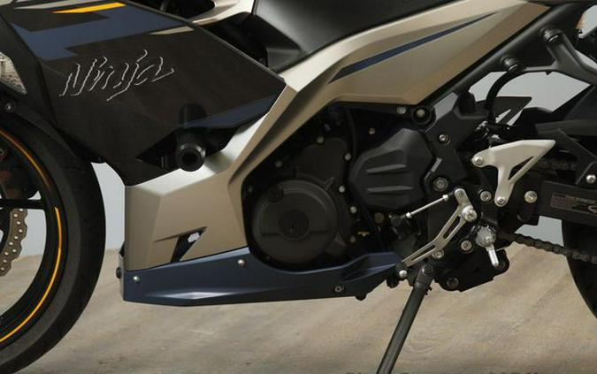 2023 Kawasaki Ninja 400 ABS