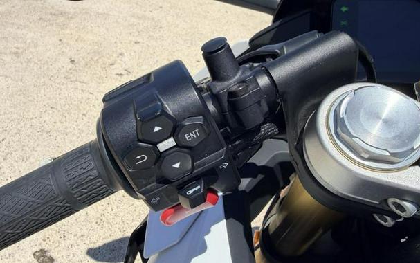 2025 CFMOTO 450SS