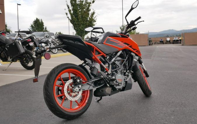 2023 KTM 200 Duke