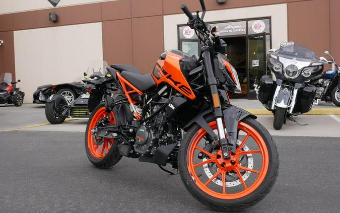 2023 KTM 200 Duke