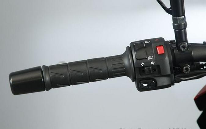 2025 Kawasaki Z500 SE ABS