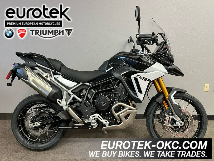 2024 Triumph Tiger 900 Rally Pro Carbon Black / Sapphire Black