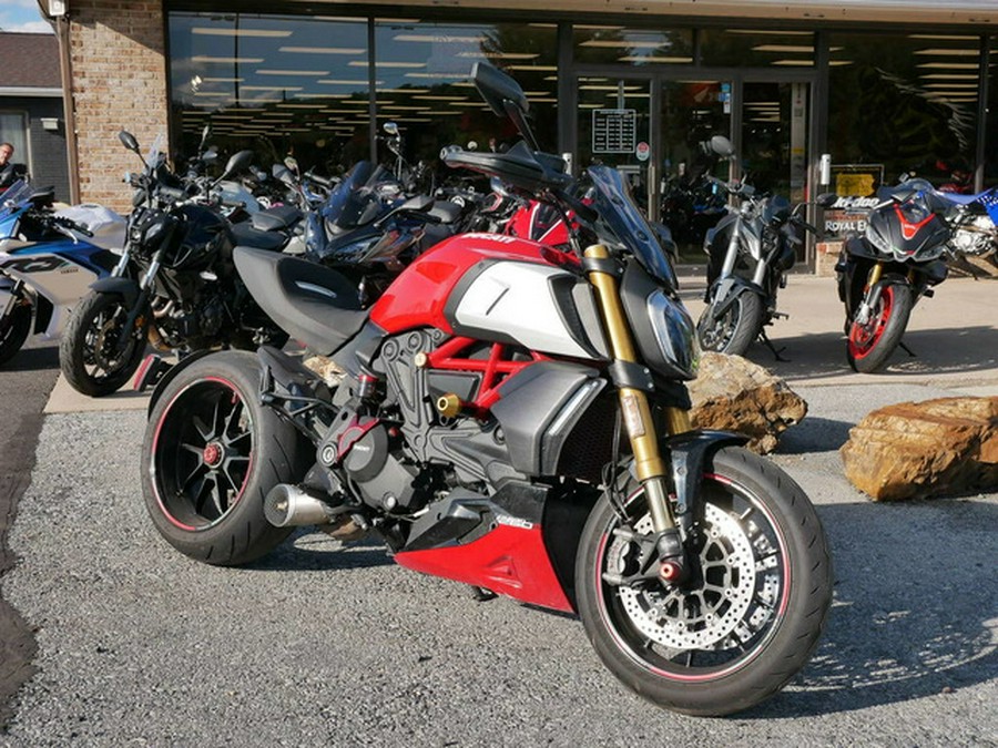 2021 Ducati Diavel 1260 S Ducati Red 1260