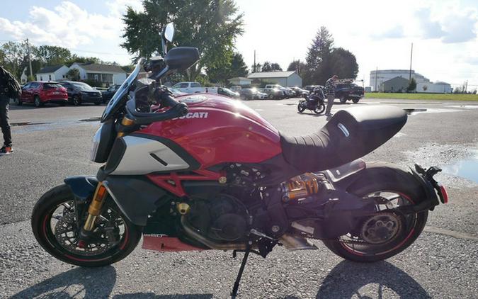 2021 Ducati Diavel 1260 S Ducati Red 1260