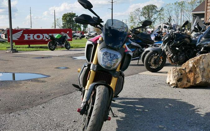 2021 Ducati Diavel 1260 S Ducati Red 1260