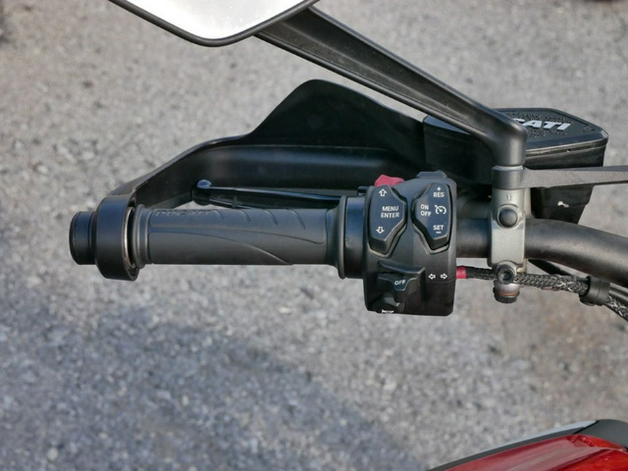 2021 Ducati Diavel 1260 S Ducati Red 1260