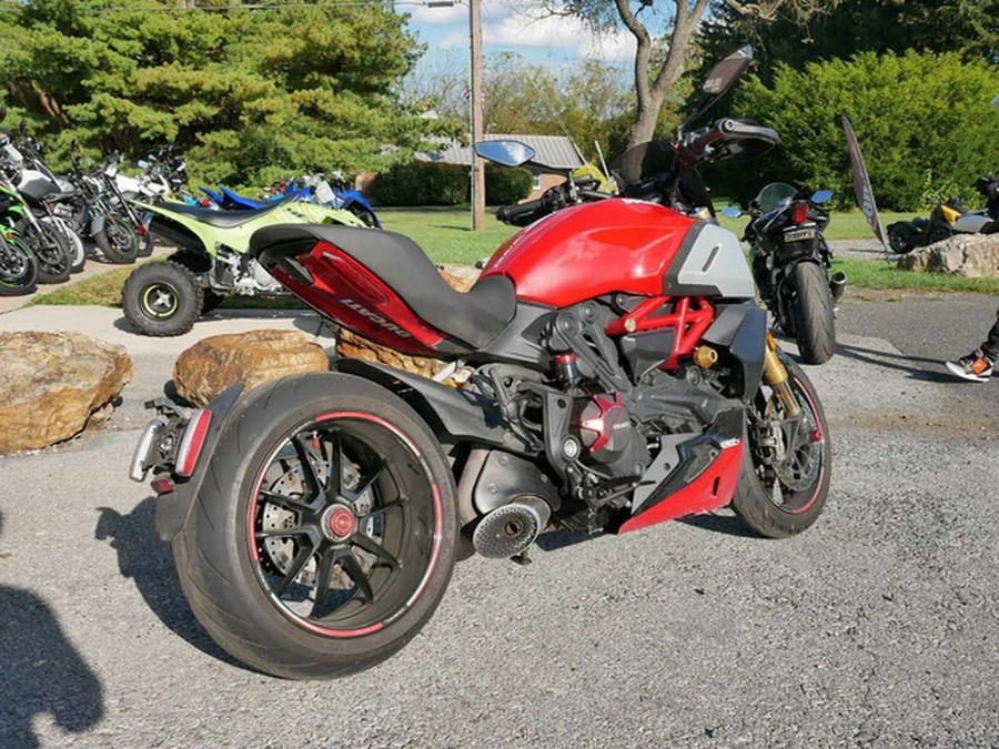 2021 Ducati Diavel 1260 S Ducati Red 1260