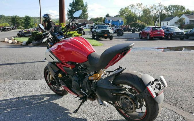 2021 Ducati Diavel 1260 S Ducati Red 1260