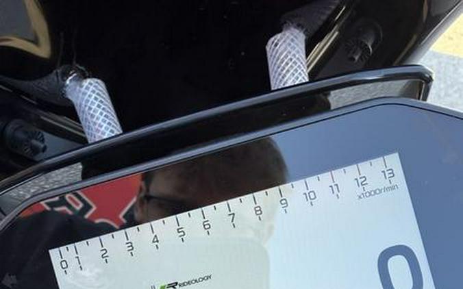 2025 Kawasaki Z900 ABS Galaxy Silver/Metallic Spark Black