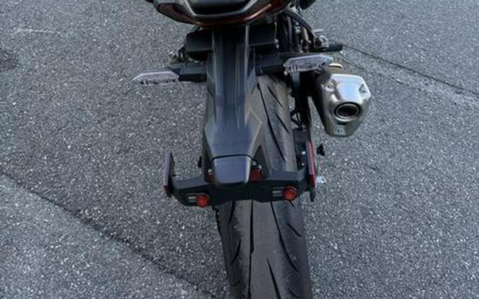 2025 Kawasaki Z900 ABS Galaxy Silver/Metallic Spark Black