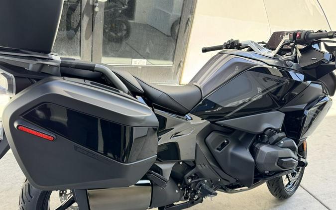 2026 BMW R 1300 RT Triple Black