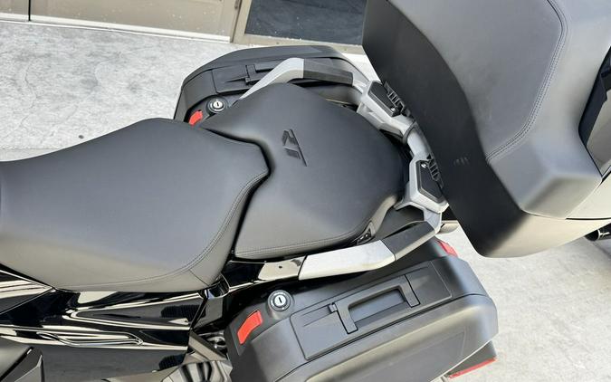 2026 BMW R 1300 RT Triple Black