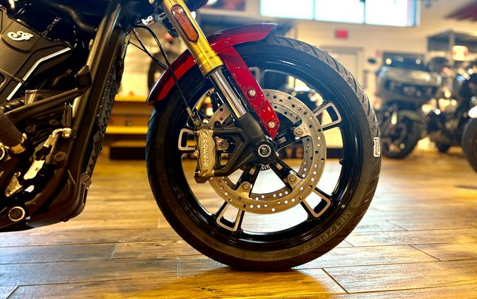 2026 Indian Motorcycle 101 SCOUT SUNSET RED WITH GRAPHICS 49ST Base