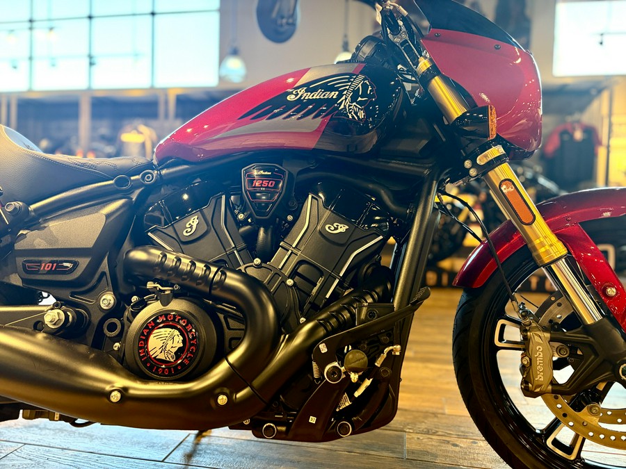2026 Indian Motorcycle 101 SCOUT SUNSET RED WITH GRAPHICS 49ST Base