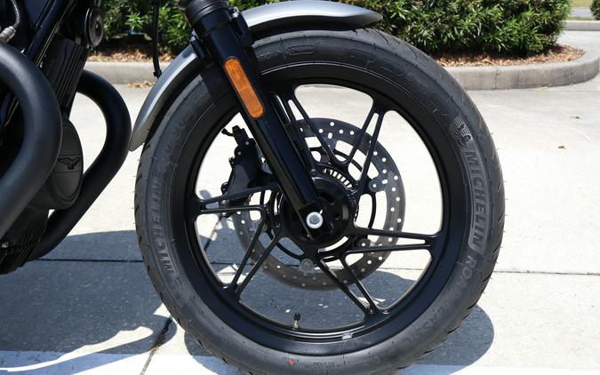 2023 Moto Guzzi V7 Stone