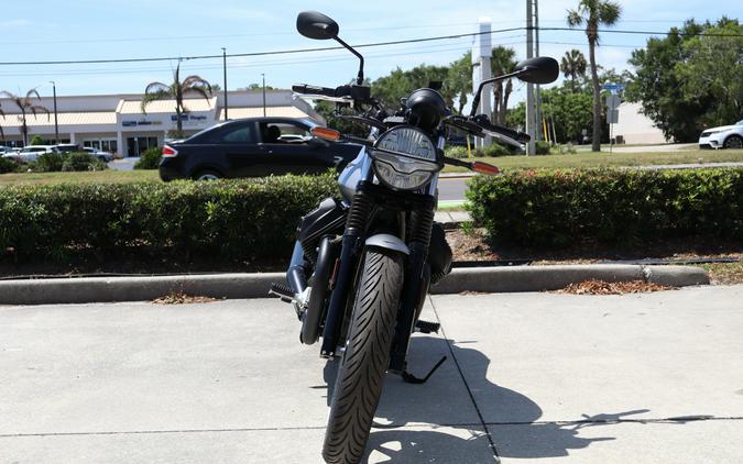 2023 Moto Guzzi V7 Stone