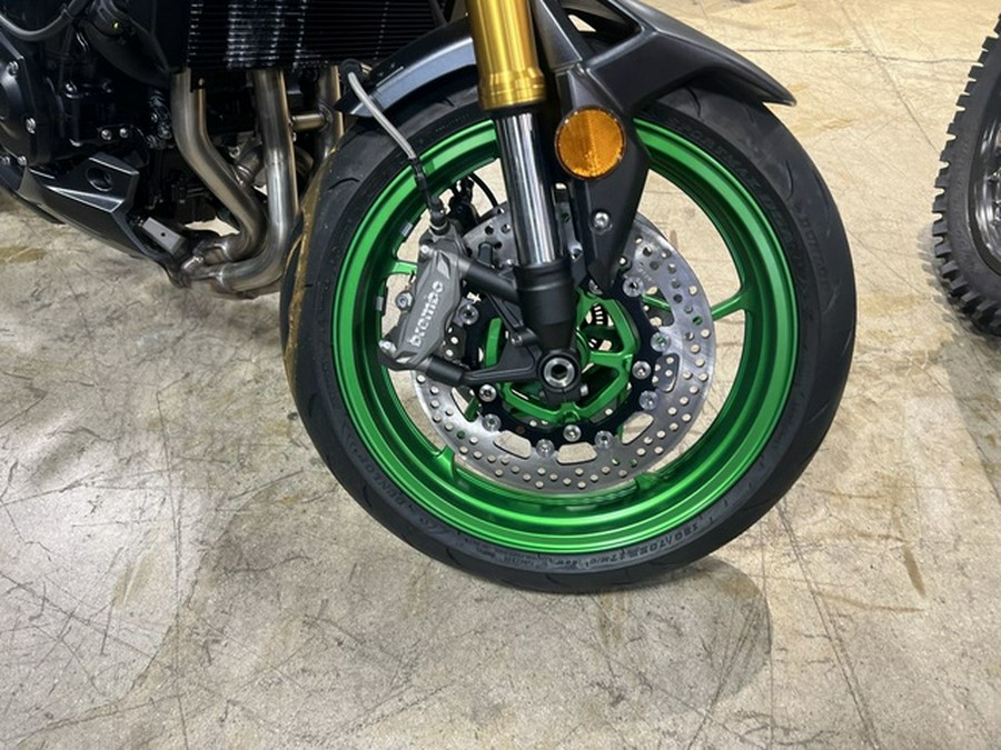 2026 Kawasaki Z900 SE ABS