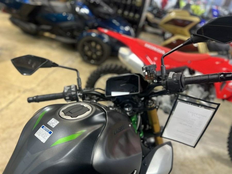 2026 Kawasaki Z900 SE ABS