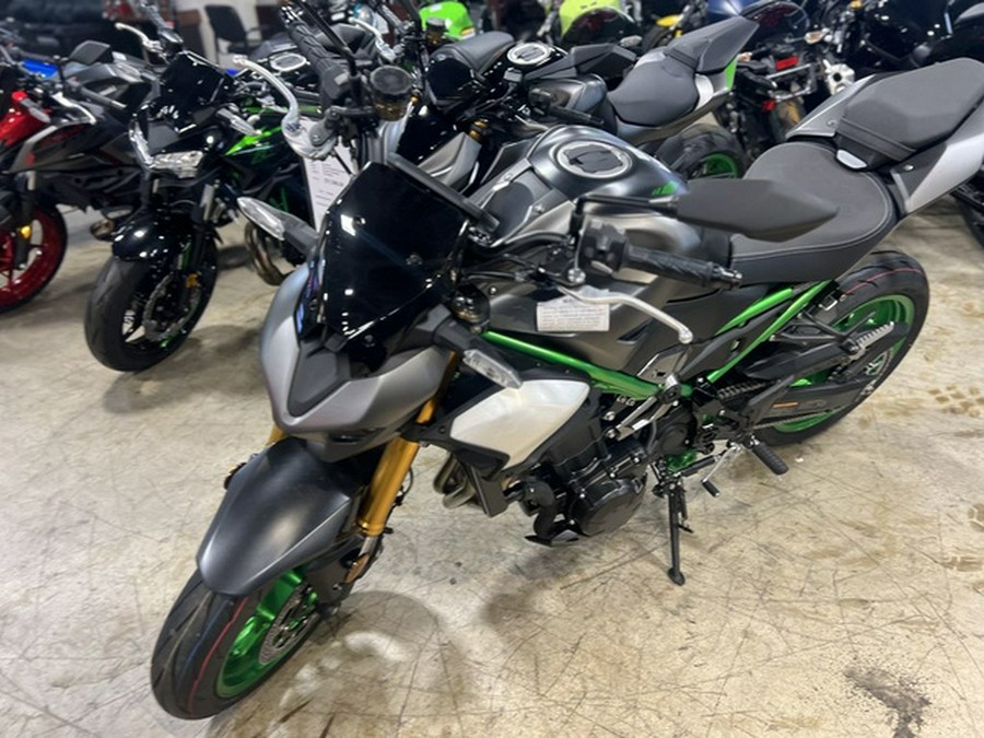 2026 Kawasaki Z900 SE ABS