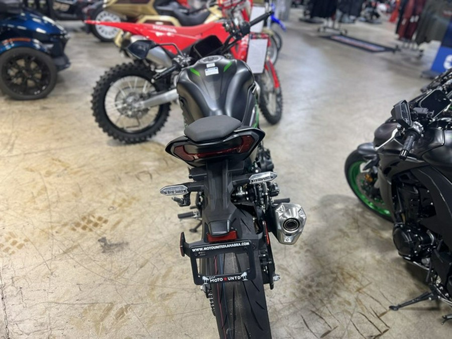 2026 Kawasaki Z900 SE ABS