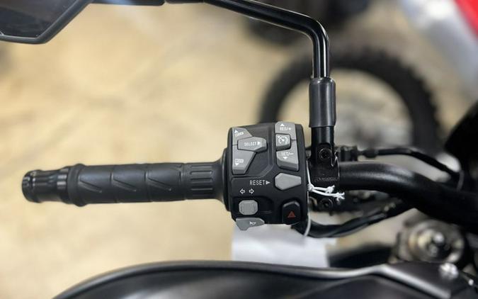 2026 Kawasaki Z900 SE ABS