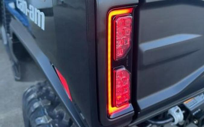 2026 Can-Am® Defender MAX XT HD11 With 10.25 in.display