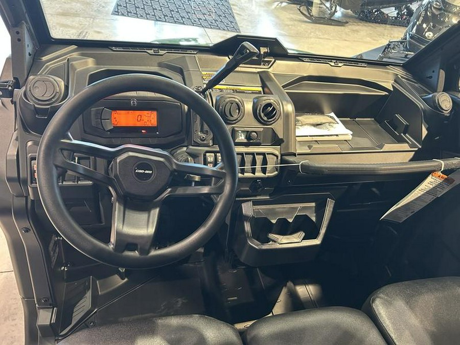 2026 Can-Am® Defender MAX DPS CAB HD10