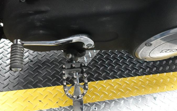 2016 Harley-Davidson Street Bob FXDB