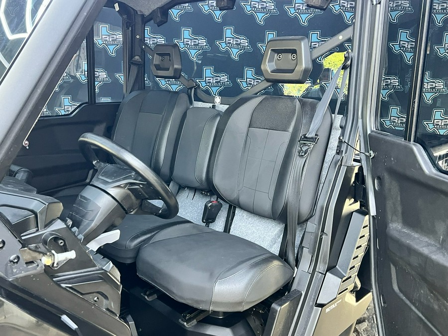 2026 Can-Am Defender XT CAB HD11