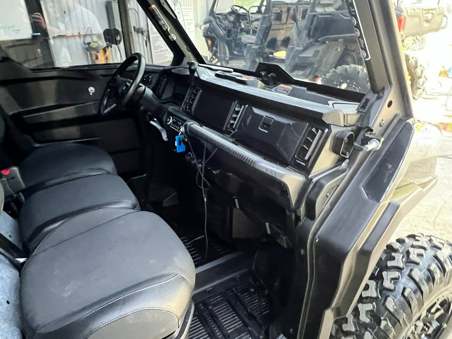 2026 Can-Am Defender XT CAB HD11