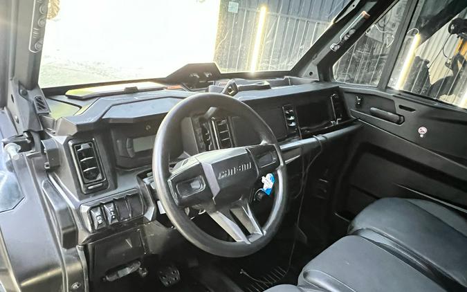 2026 Can-Am Defender XT CAB HD11