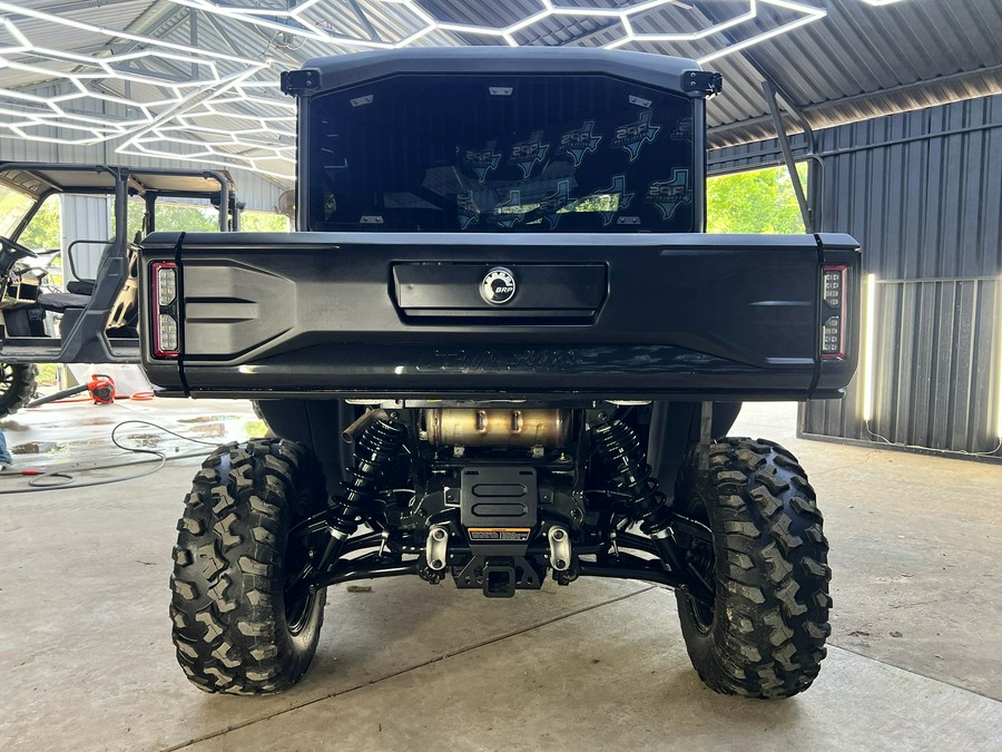 2026 Can-Am Defender XT CAB HD11