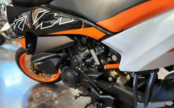 2024 KTM 890 SMT