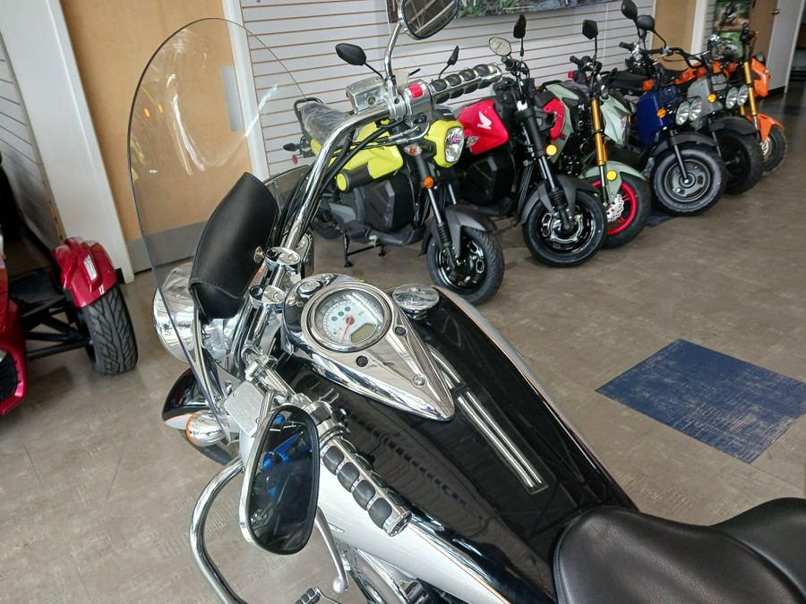 2005 Kawasaki Vulcan® 1600 Nomad™