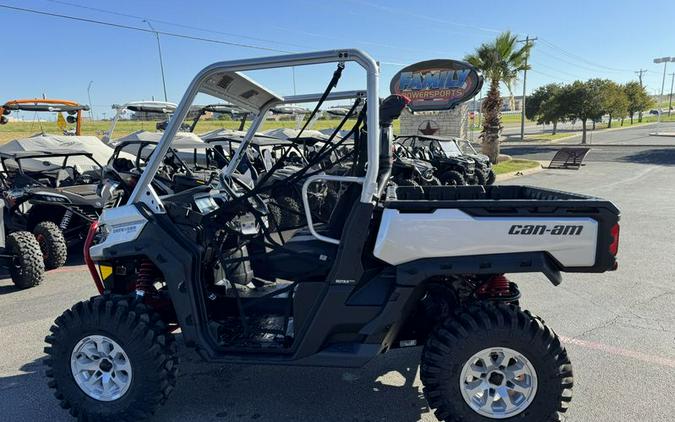 New 2024 CAN-AM DEFENDER X MR HD10 HYPER SILVER AND LEGION RED