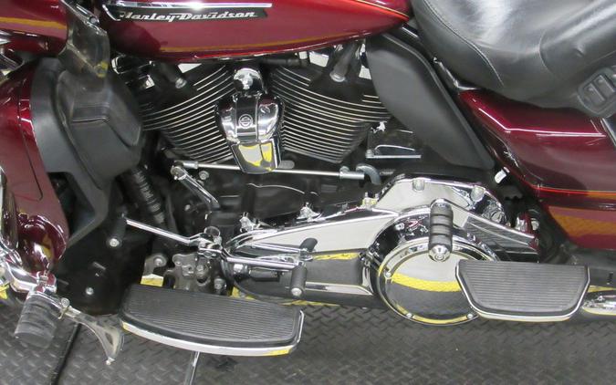 2017 Harley-Davidson® FLTRU - Road Glide® Ultra