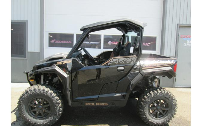 2023 Polaris Industries GENERAL XP 1000 Ultimate Black Crystal