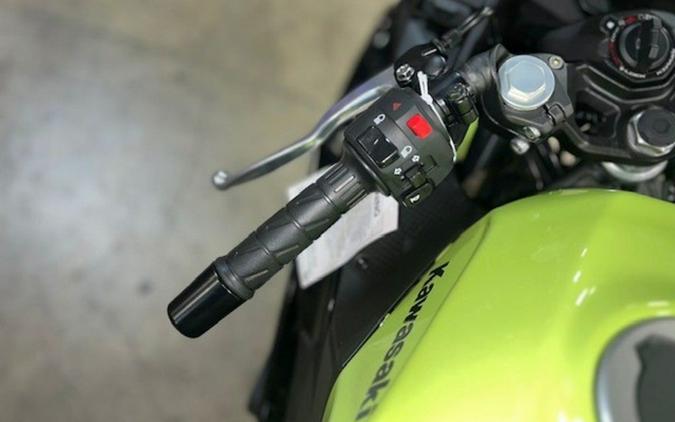 2026 Kawasaki Ninja 500 ABS Metallic Yellowish Green/Ebony
