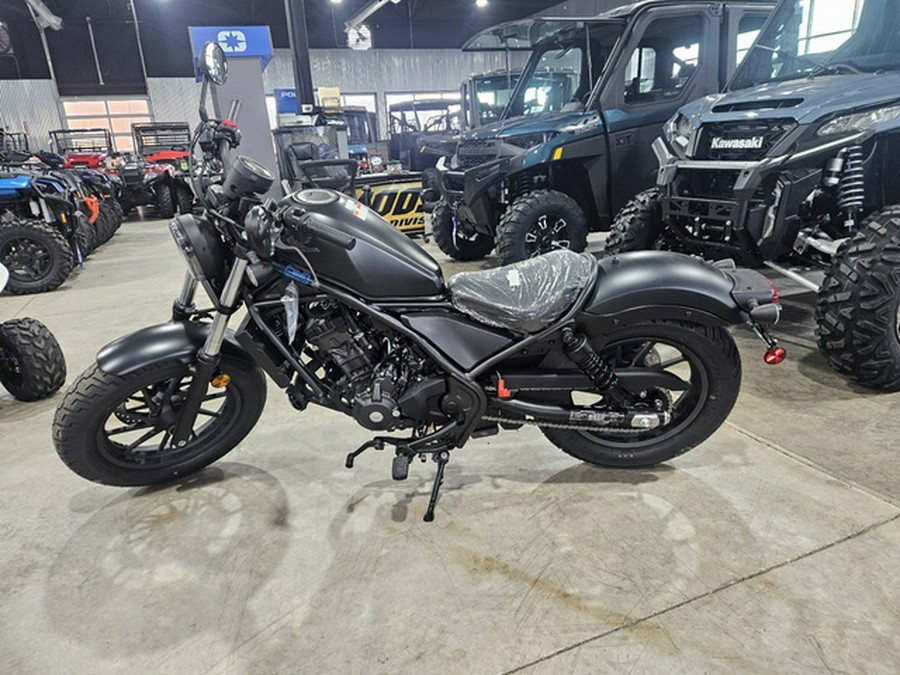 2026 Honda Rebel 300 E-Clutch