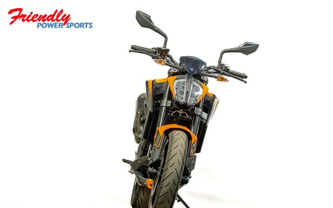 2022 KTM Duke 890