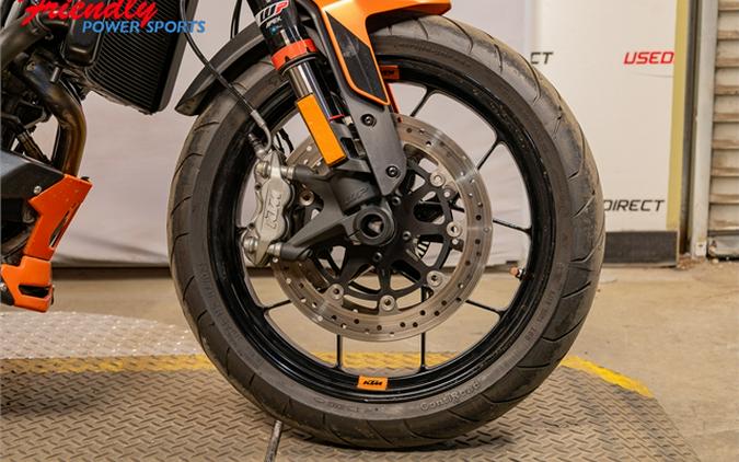 2022 KTM Duke 890