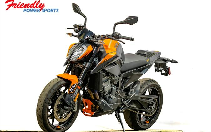 2022 KTM Duke 890