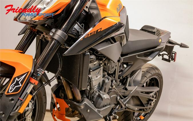 2022 KTM Duke 890