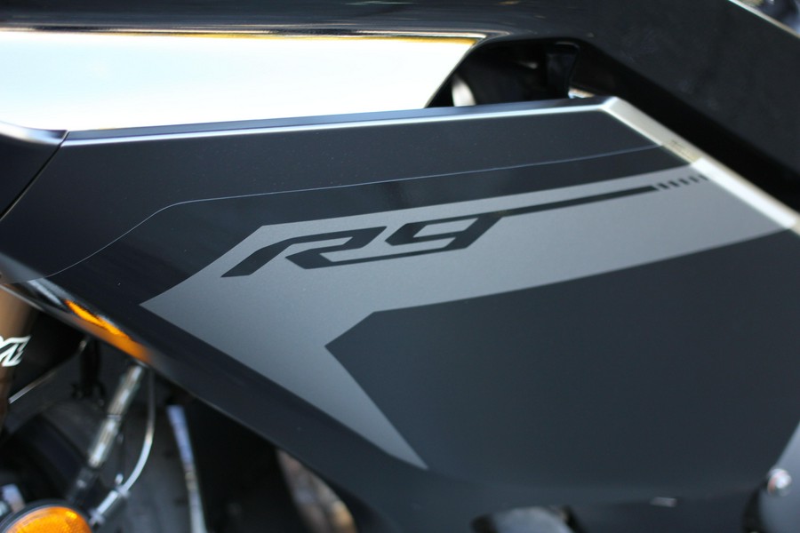 2025 Yamaha YZF R9