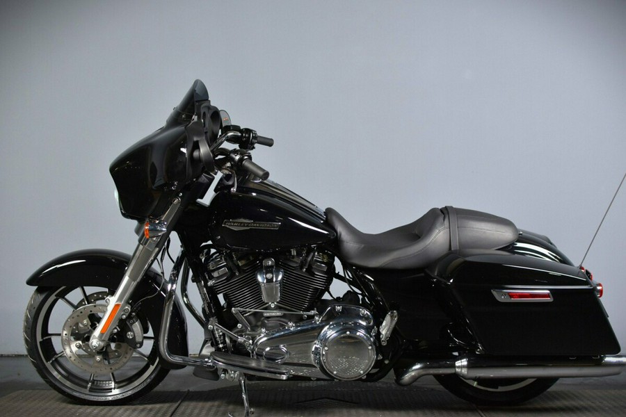 2023 Harley-Davidson® Street Glide®